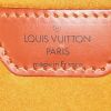 Sac à dos Louis Vuitton Gobelins - Backpack en cuir épi marron - Detail D3 thumbnail