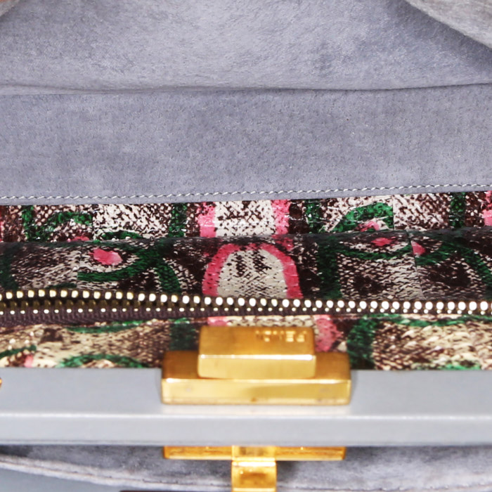 Fendi  Peekaboo medium model  shoulder bag  in grey leather - Detail D3