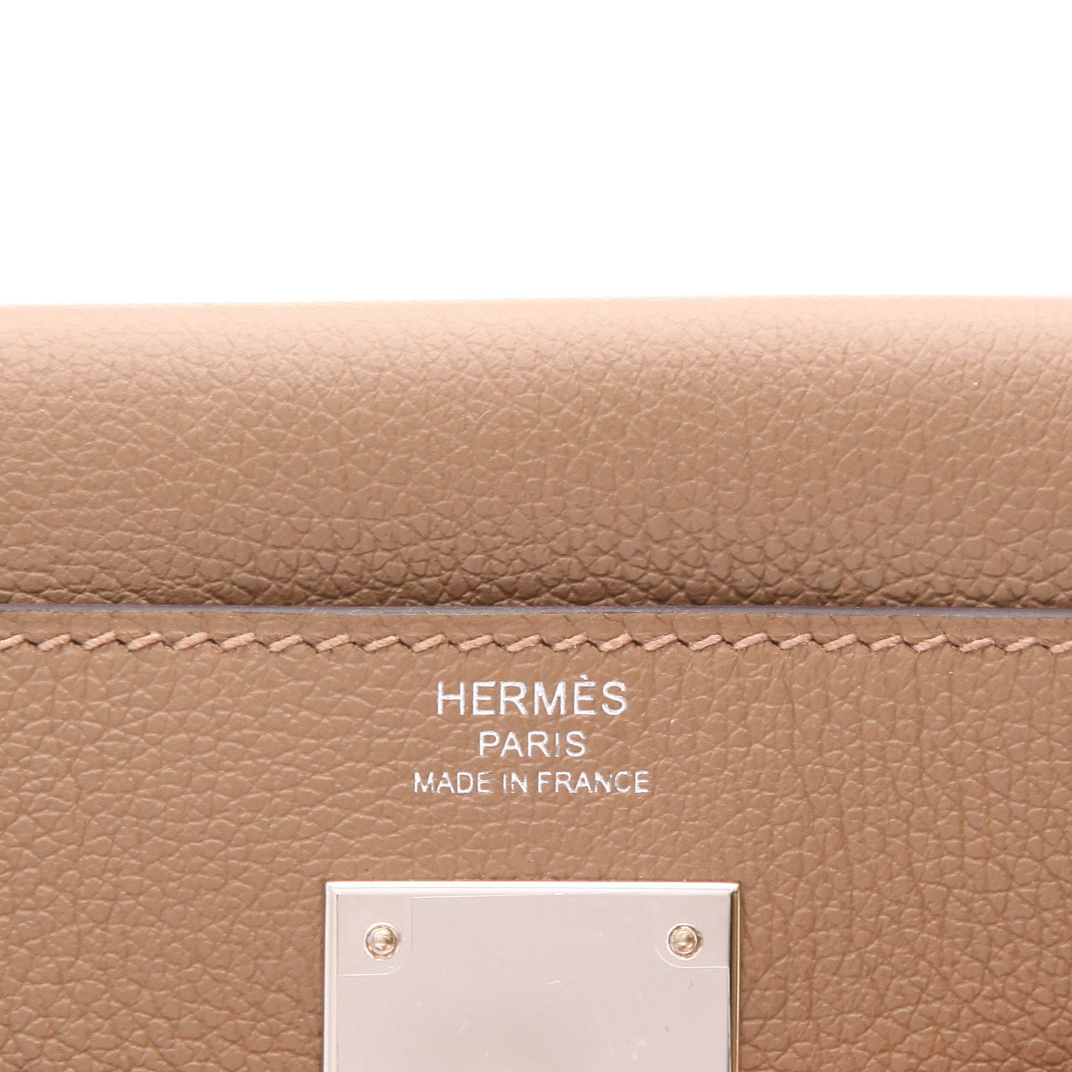 Borsa Hermès Kelly da 28 cm in pelle Evercolor Étoupe color paglia - Detail D2