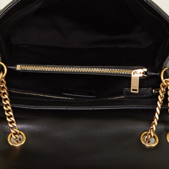 Saint Laurent Loulou medium model shoulder bag in black chevron quilted leather - Detail D3