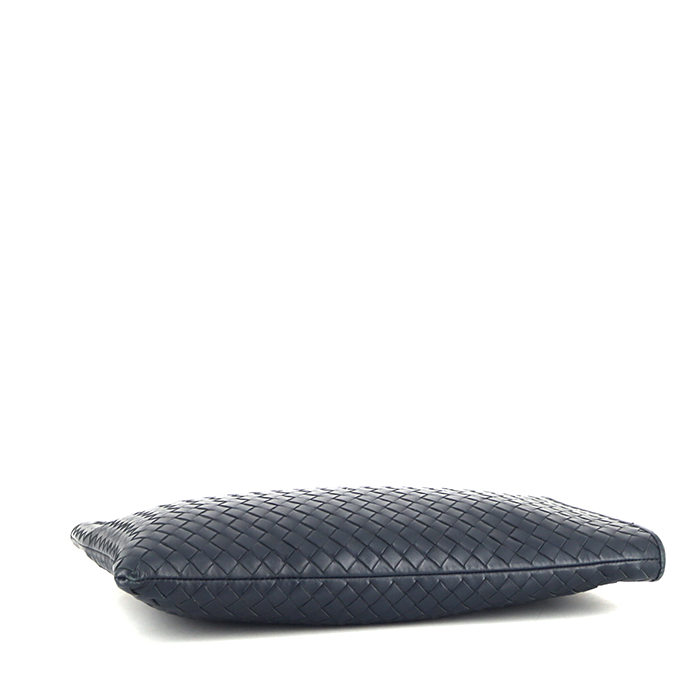 Pochette Bottega Veneta en cuir intrecciato bleu - Detail D4