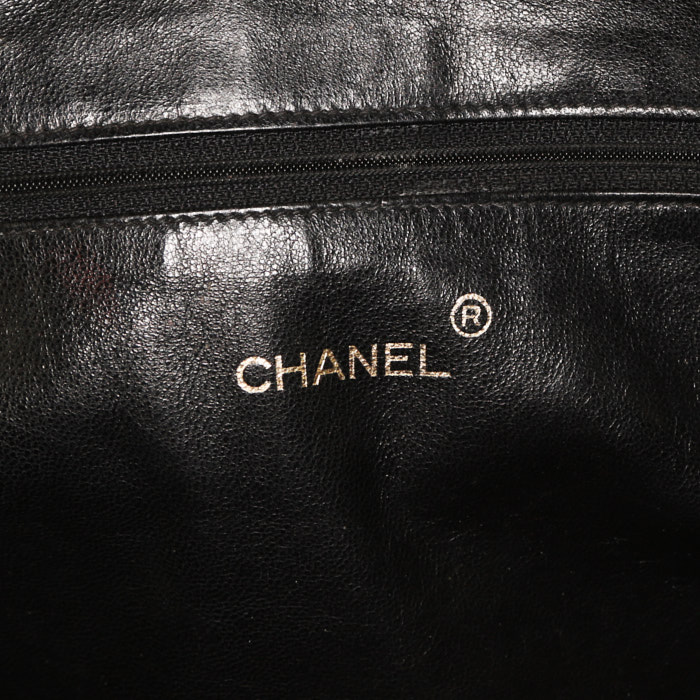 Bolso para llevar al hombro Chanel Vintage Shopping en cocodrilo negro - Detail D3