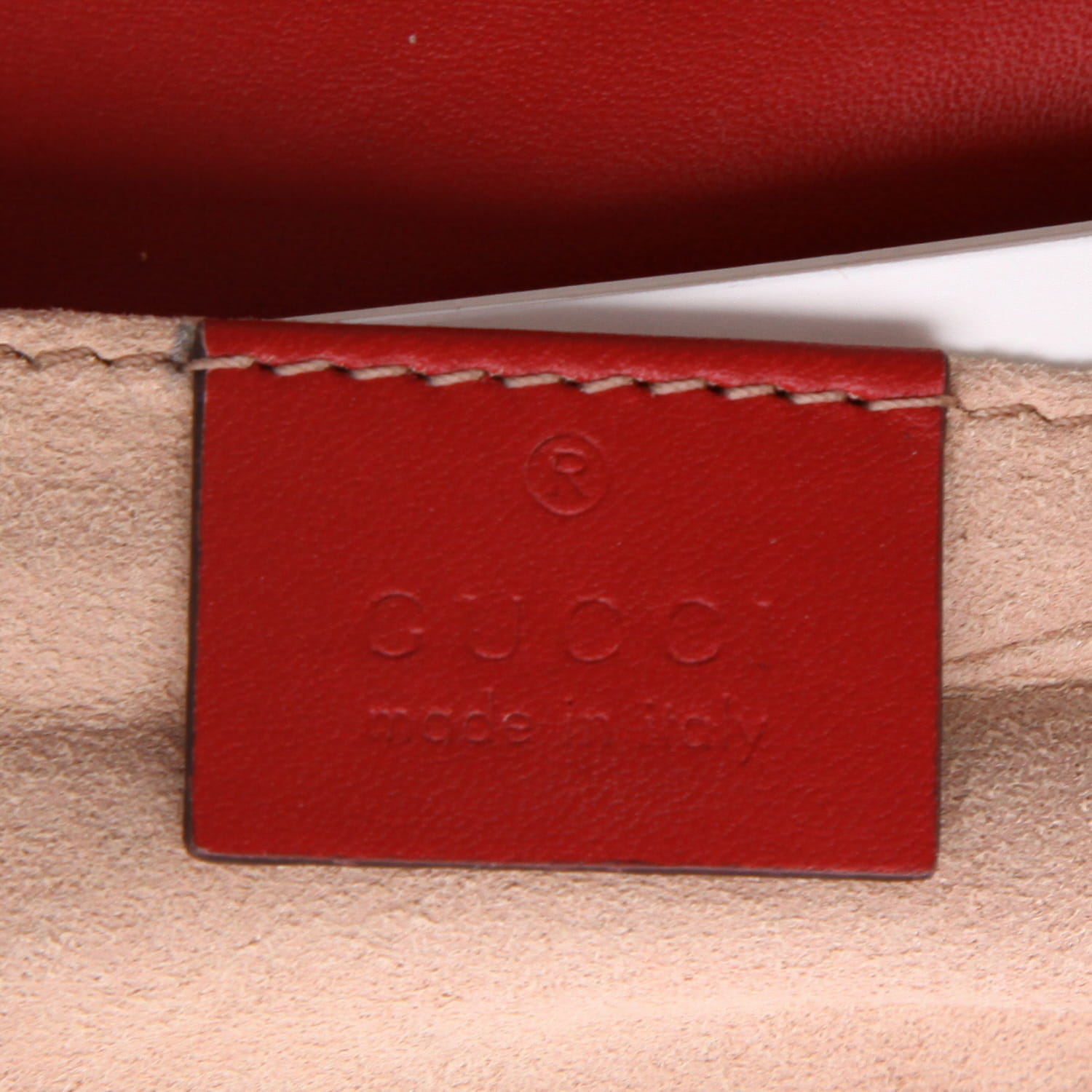 Borsa a tracolla Gucci  GG Marmont mini  in pelle trapuntata rossa - Detail D2