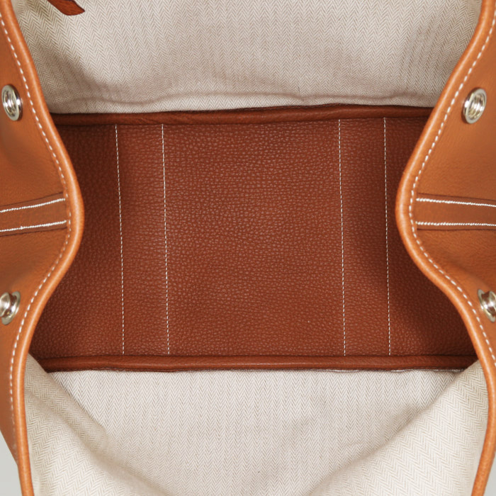 Sac cabas Hermès Garden Party en cuir togo gold - Detail D2