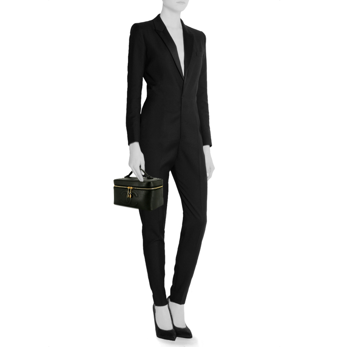 Chanel Vanity vanity case in black grained leather - Detail D1