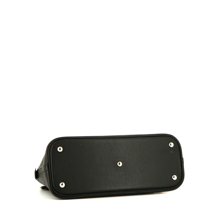 Hermès Bolide 31 cm handbag in black togo leather - Detail D5