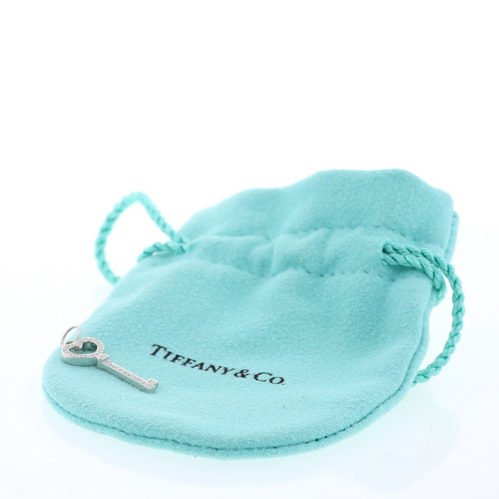 Tiffany 
Co Clé Coeur mini pendant in platinium and diamonds - Detail D2