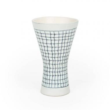 Rare vase en cristal  bleu transparent signé Christian Dior 