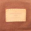 Borsa a tracolla Louis Vuitton Messenger in tela monogram marrone e pelle marrone - Detail D3 thumbnail