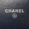 Chanel wallet in navy blue chevron quilted leather - Detail D3 thumbnail