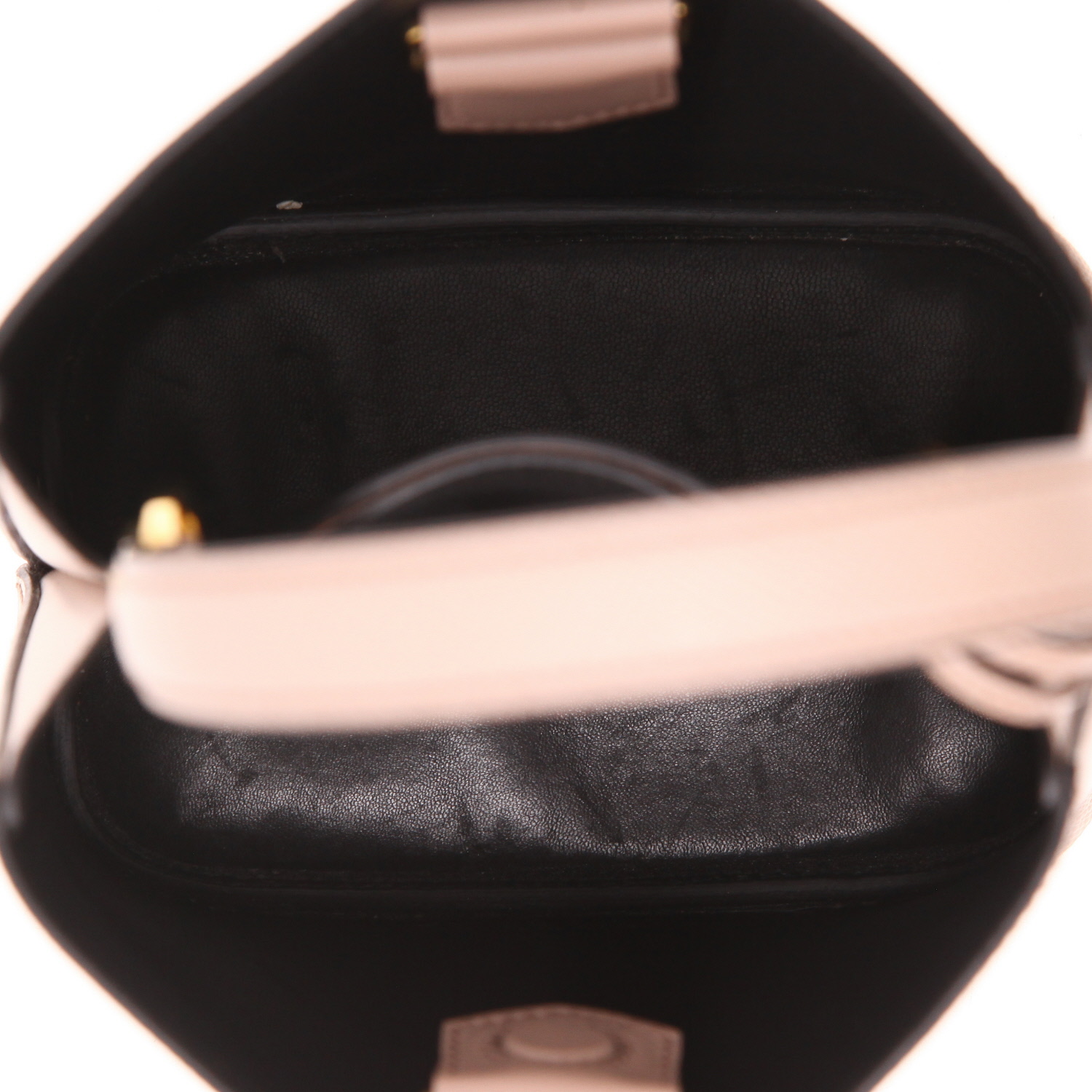 Sac bandoulière Prada  Panier petit modèle  en cuir saffiano rose-poudre - Detail D3