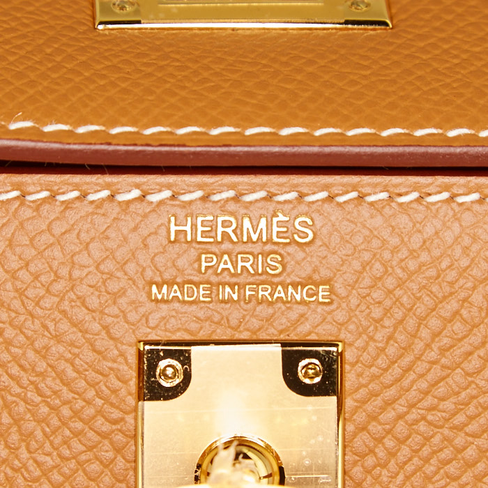 Sac à main Hermes Kelly 25 cm en cuir epsom gold - Detail D4