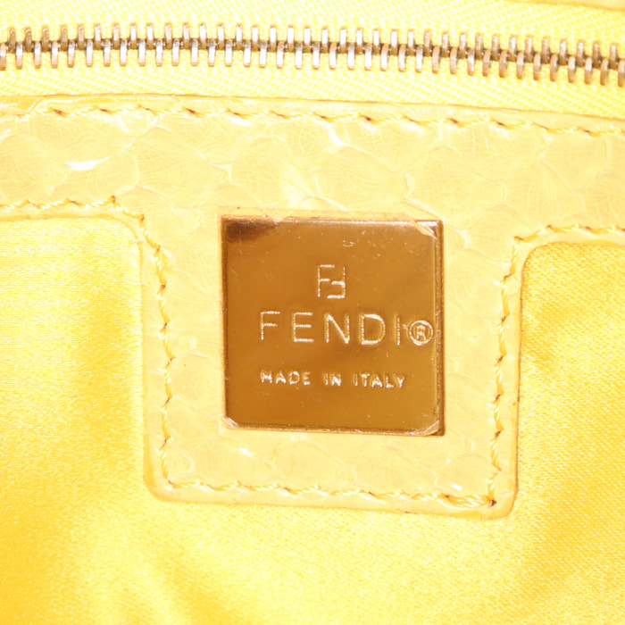 Fendi Baguette handbag in white linen canvas and yellow python - Detail D3