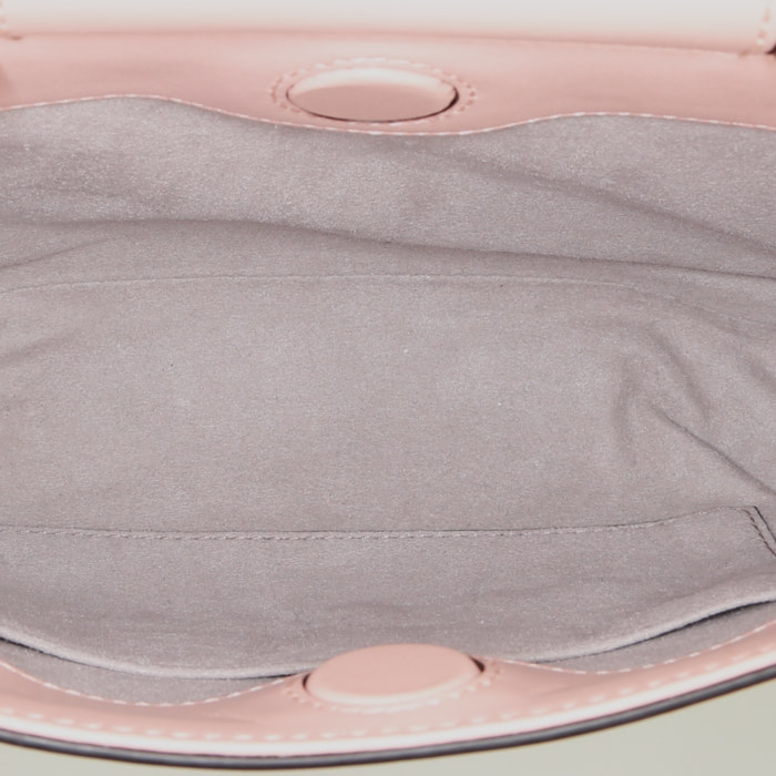 Sac bandoulière Gucci Bamboo en cuir rose et beige - Detail D3