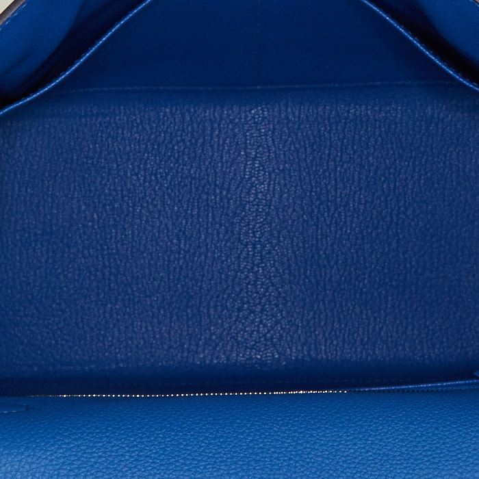 Bolso de mano Hermès Kelly 28 cm en cuero togo Bleu France - Detail D3