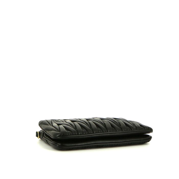 Bolso bandolera Miu Miu Nappa en cuero acolchado negro - Detail D5