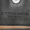 Sac cabas Bottega Veneta Chain Tote petit modèle en cuir intrecciato noir - Detail D3 thumbnail