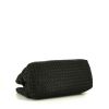 Sac cabas Bottega Veneta Chain Tote petit modèle en cuir intrecciato noir - Detail D4 thumbnail