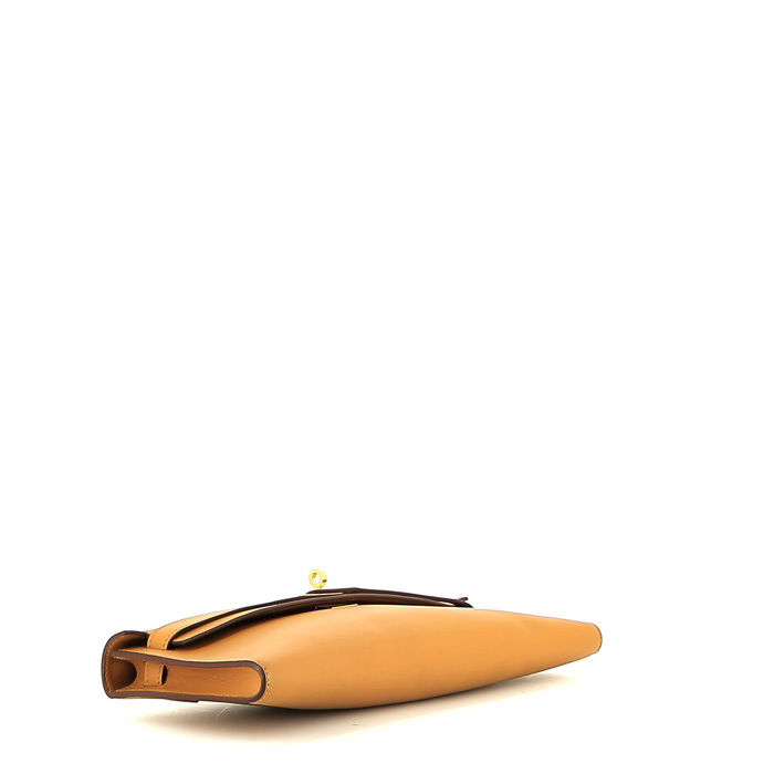 Bolsito de mano Hermès  Kelly Cut en cuero swift Biscuit - Detail D4
