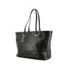 Chanel   shopping bag  in black quilted leather - 00pp thumbnail