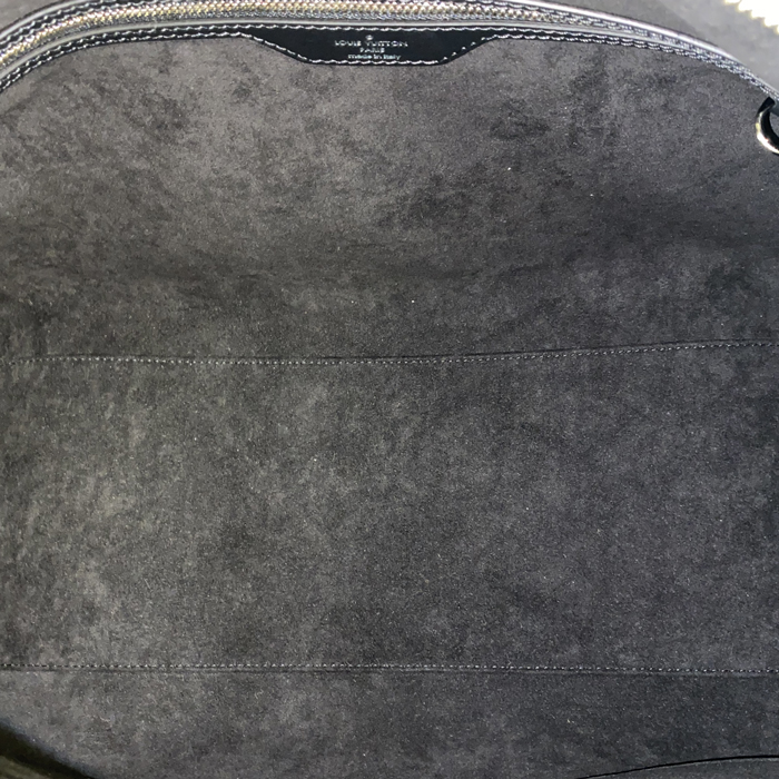 Sac de week end Louis Vuitton Keepall Editions Limitées en cuir épi noir - Detail D4