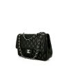 Bolso bandolera Chanel Timeless jumbo en cuero acolchado negro - 00pp thumbnail