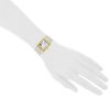 Chanel Mademoiselle watch in yellow gold Circa  1990 - Detail D1 thumbnail