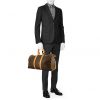 Bolsa de viaje Louis Vuitton Keepall 45 cm en lona Monogram marrón y cuero natural - Detail D2 thumbnail