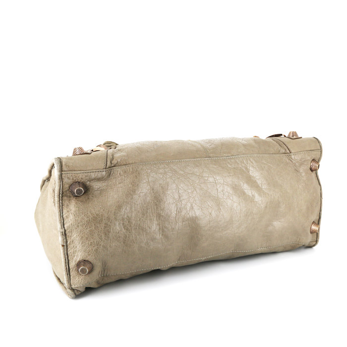 Bolso de mano Balenciaga Work en cuero gris - Detail D4