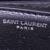Sac bandoulière Saint Laurent  Sunset moyen modèle  en cuir noir - Detail D4 thumbnail
