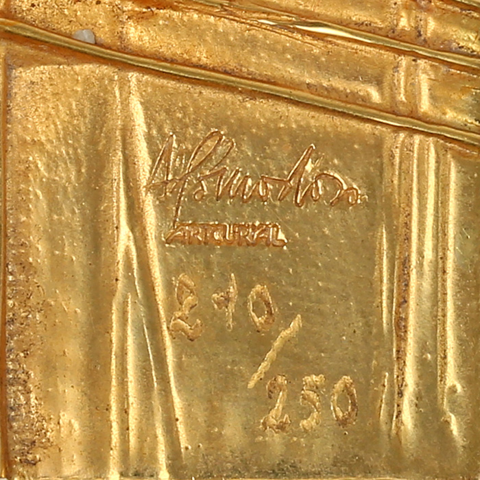 Arnaldo Pomodoro, "Coffret", en bronze doré, intérieur en bois, édition Artcurial, signé et numéroté, de 1981 - Detail D4