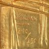 Arnaldo Pomodoro, "Coffret", en bronze doré, intérieur en bois, édition Artcurial, signé et numéroté, de 1981 - Detail D4 thumbnail