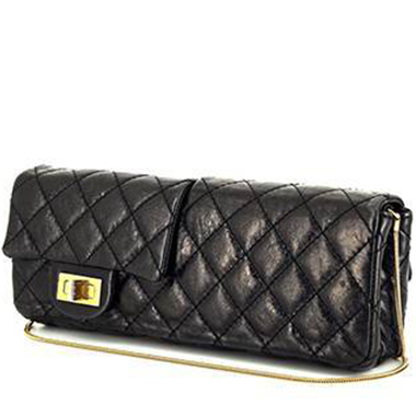 Bolso/bolsito Chanel Baguette en cuero acolchado negro