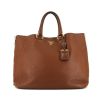 Prada Vitello shopping bag in brown grained leather - 360 thumbnail