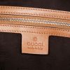 Bolso de mano Gucci en cuero Monogram color oro - Detail D3 thumbnail