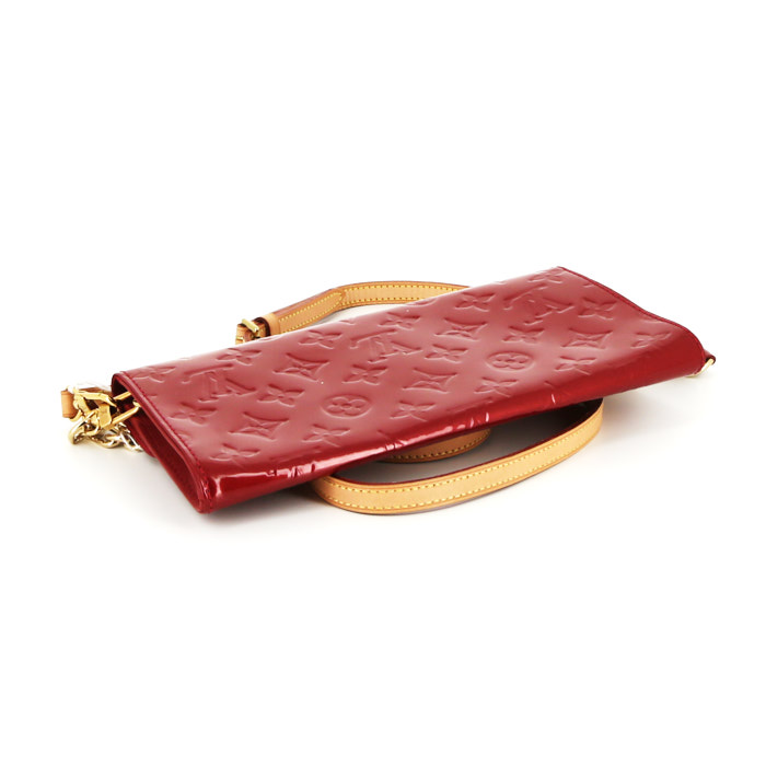 Bolso/bolsito Louis Vuitton Sunset Boulevard en charol Monogram rojo - Detail D5
