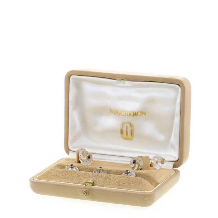 Parure de smoking, boutons de manchette et de plastron Boucheron en or jaune,  cristal de roche et saphir - Detail D2