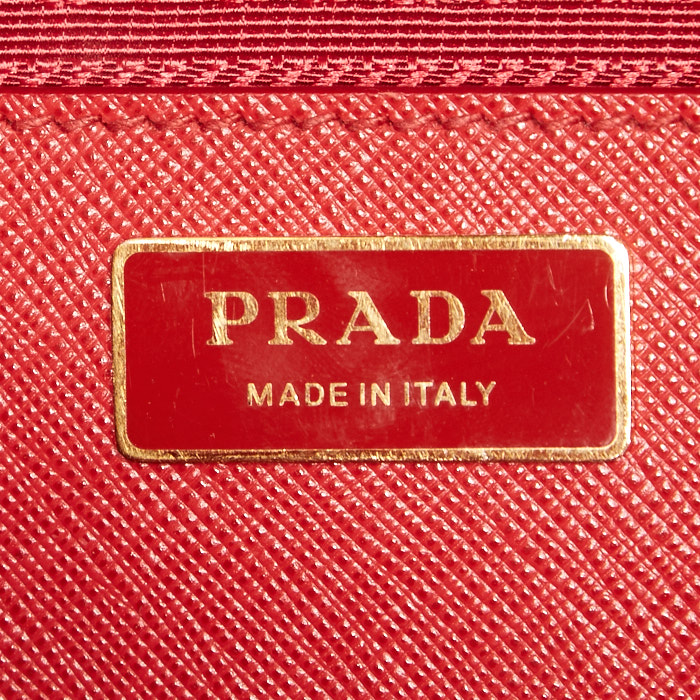 Bolso de mano Prada Galleria en cuero saffiano rojo - Detail D4