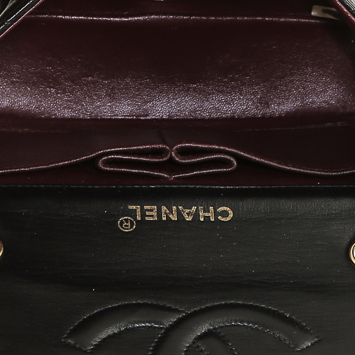 Bolso bandolera Chanel Mademoiselle en cuero acolchado negro - Detail D2