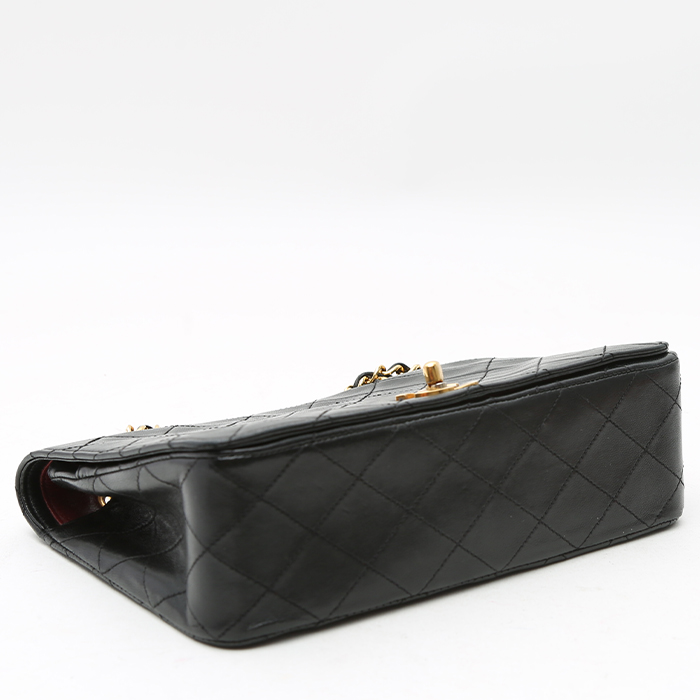 Bolso de mano Chanel Mademoiselle en cuero acolchado negro - Detail D4