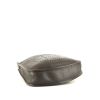 Hermès Evelyne shoulder bag  in chocolate brown leather taurillon clémence - Detail D4 thumbnail