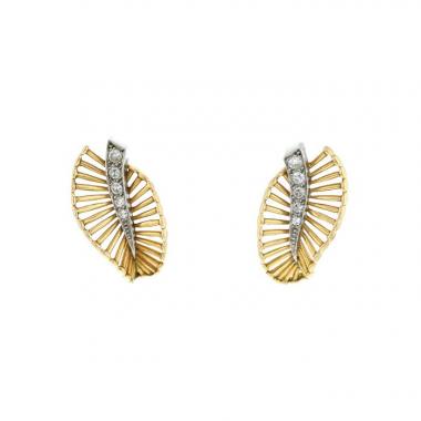 Vintage earrings for non pierced ears in pink gold,  platinium and diamonds