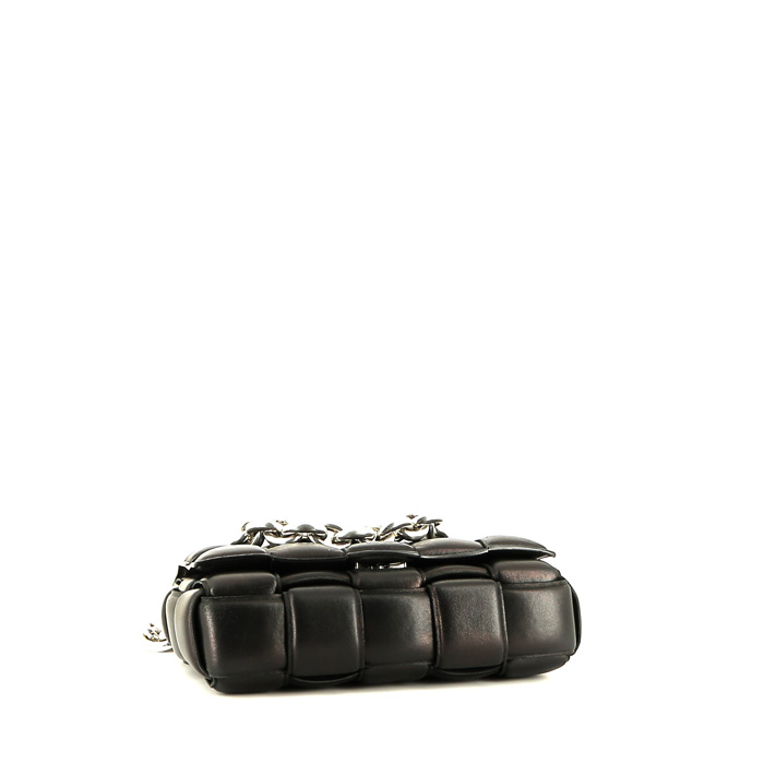 Bottega Veneta Chain Cassette shoulder bag  in black braided leather - Detail D5