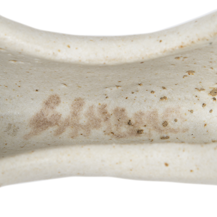 Bruno Gambone, "Bull", little sculpture in glazed stoneware, signed, from the 1970 - Detail D3