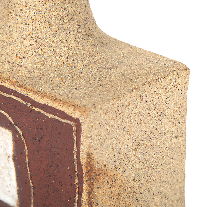 Bruno Gambone, little bottle vase, in sandy stoneware, enamelled and engraved, signed, from the 1980's - Detail D1