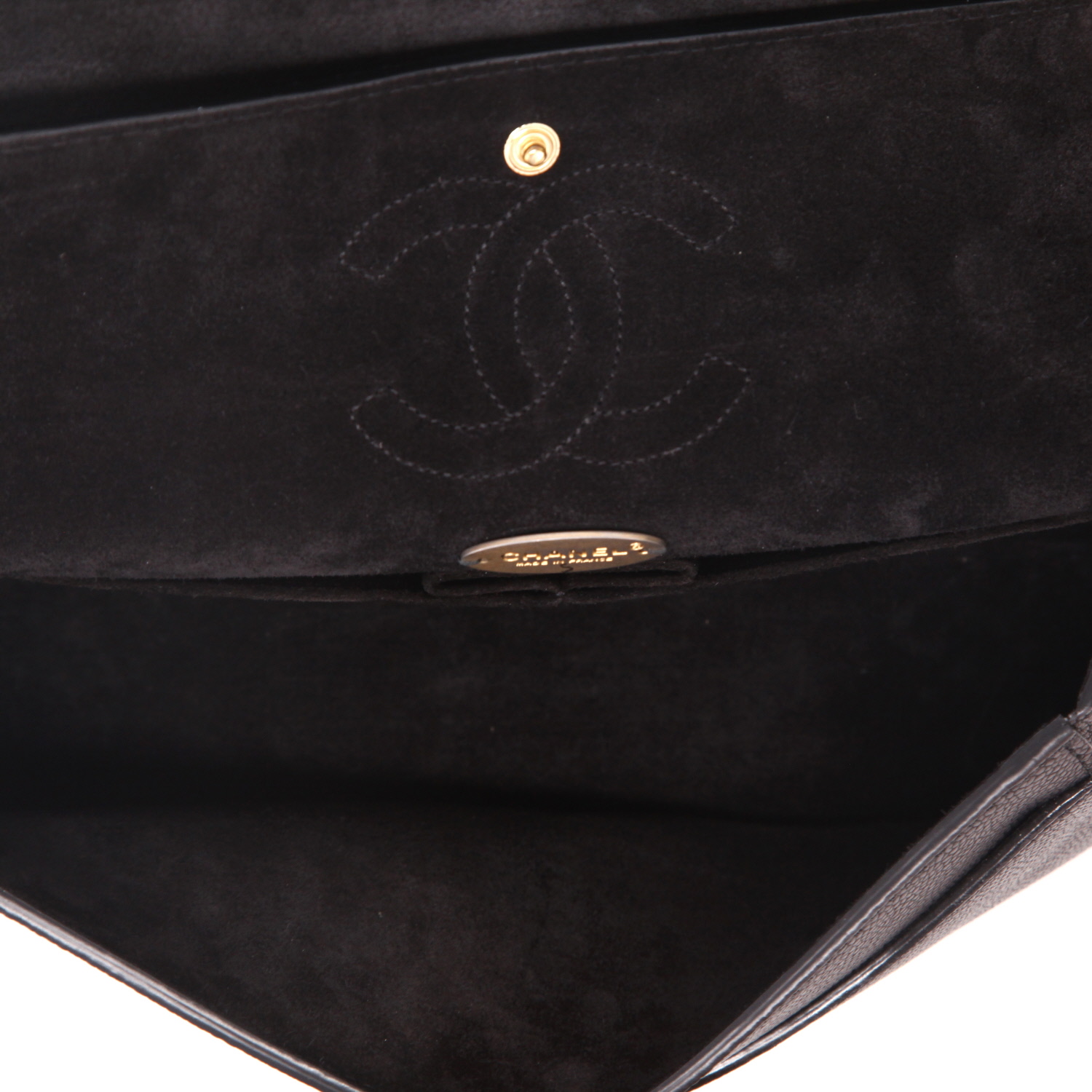 Bolso de mano Chanel  Timeless Classic en cuero granulado negro - Detail D3