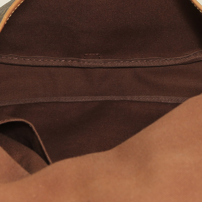 Louis Vuitton Saumur shoulder bag in brown monogram canvas and natural leather - Detail D2