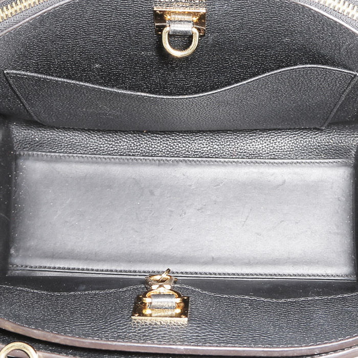 Louis Vuitton City Steamer small model handbag in black grained leather - Detail D3