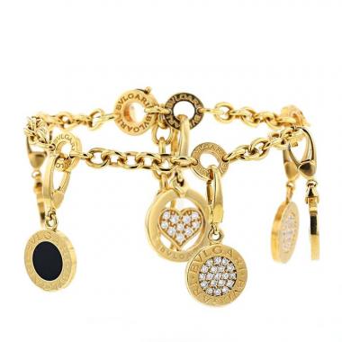 Bracelet Bulgari Bulgari Bulgari en or jaune,  diamants et onyx Bracelet Bulgari Bulgari Bulgari en or jaune,  diamants et onyx