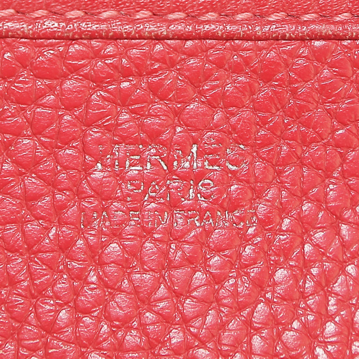 Hermes Evelyne shoulder bag in red togo leather - Detail D3